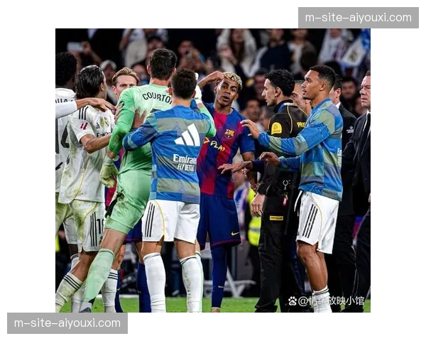 巴萨边路走廊战术成功 亚马尔右路突破创造多次得分机会